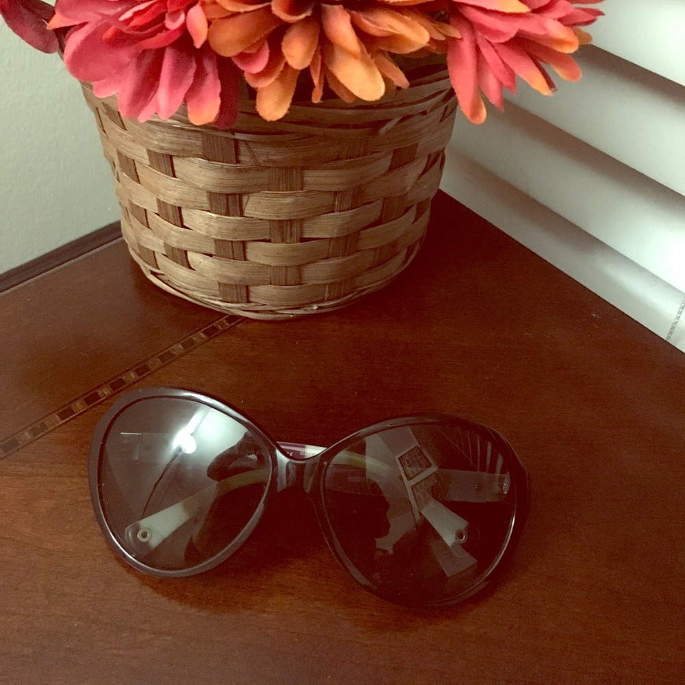 Coach sunglasses with Case